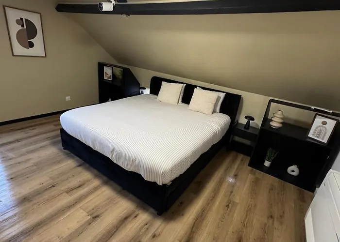 La Nova - Jacuzzi Tatil Evi Valenciennes