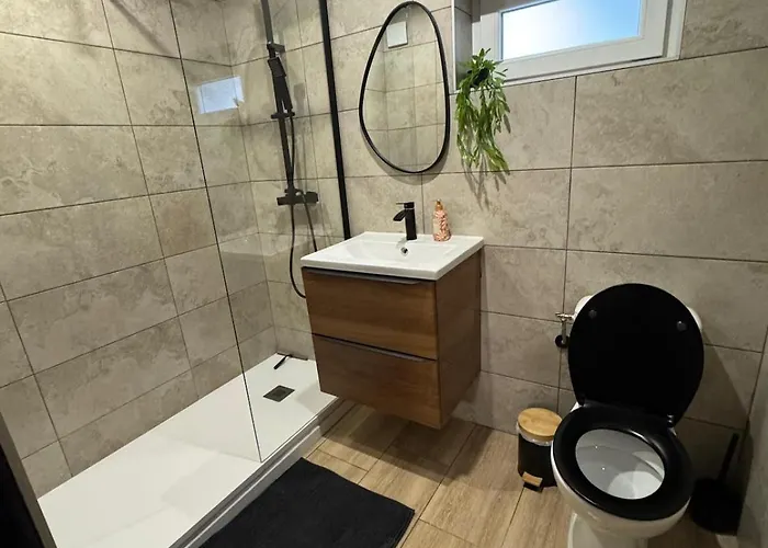 La Nova - Jacuzzi Tatil Evi *